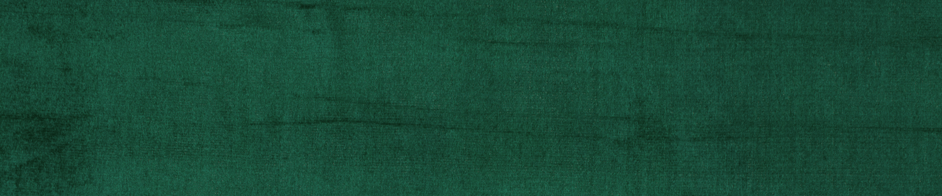 Solid dark green velvet color swatch